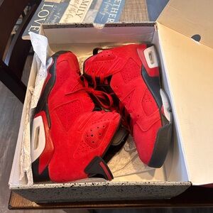 Retro 6 Raging bulls